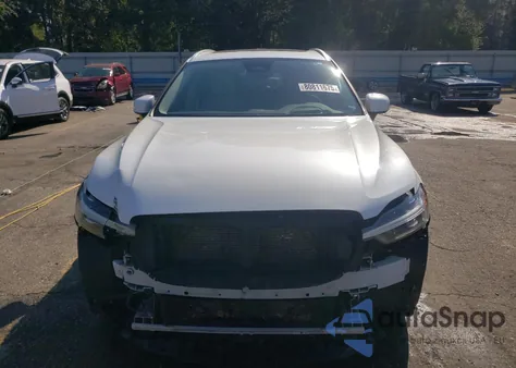 2022 Volvo Xc60 B5 Inscription z USA, uszkodzony, nr VIN YV4L12DL5N1033309